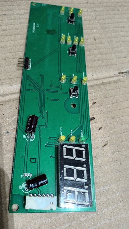 Panel nabíjačky - fotka 2